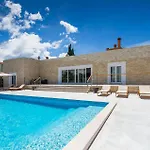 Gorgeous In Casa vacanze Rovinjsko Selo